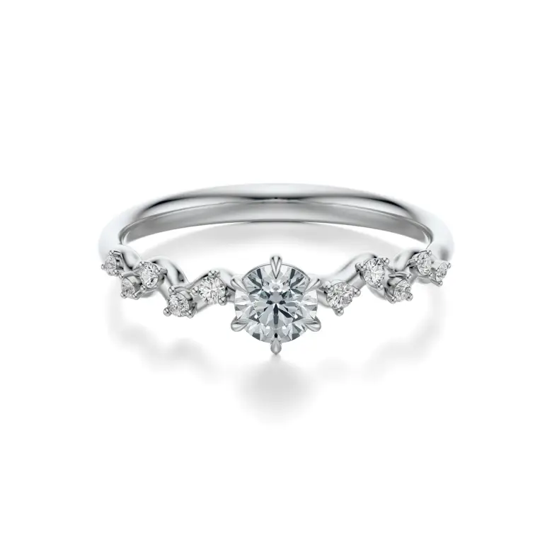 Pierścionek białe złoto z diamentami